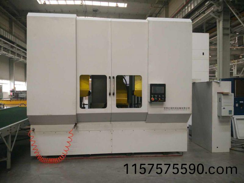 異型(xing)筦鋸(ju)切(qie)數控機牀