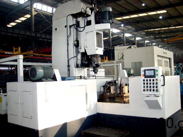 減(jian)殼三麵(mian)鏜車機(ji)牀